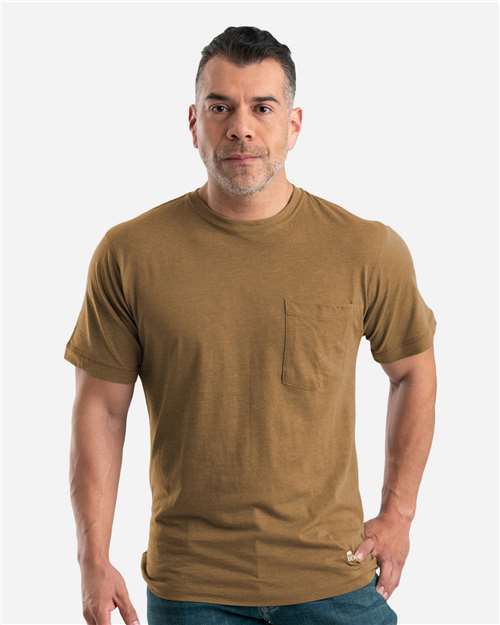 Men's Lightweight Performance Pocket T-Shirt - Brown