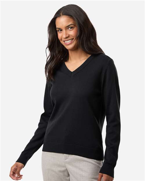 Women's New Classics V-Neck Sweater - Black