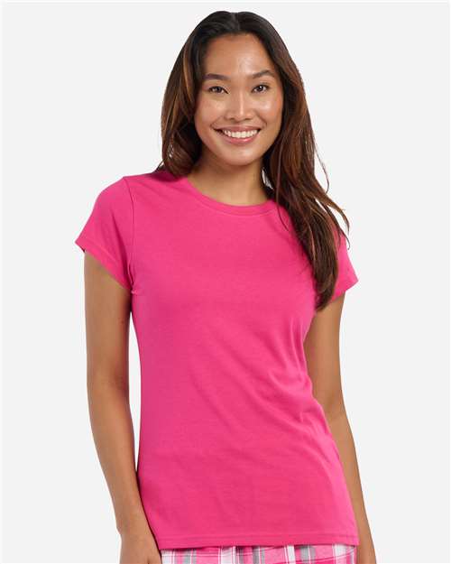 Women's Essential T-shirt - Cosmic Pink