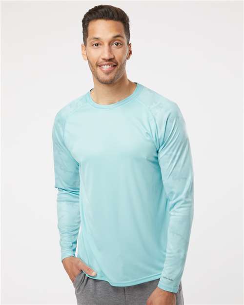 Unisex Cayman Performance Camo Colorblocked Long Sleeve T-Shirt - Aqua Blue