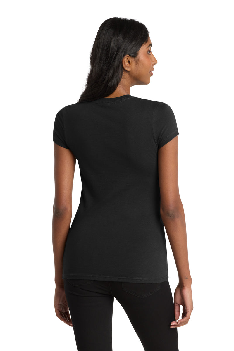 District Women's Fitted Very Important Tee - Black
