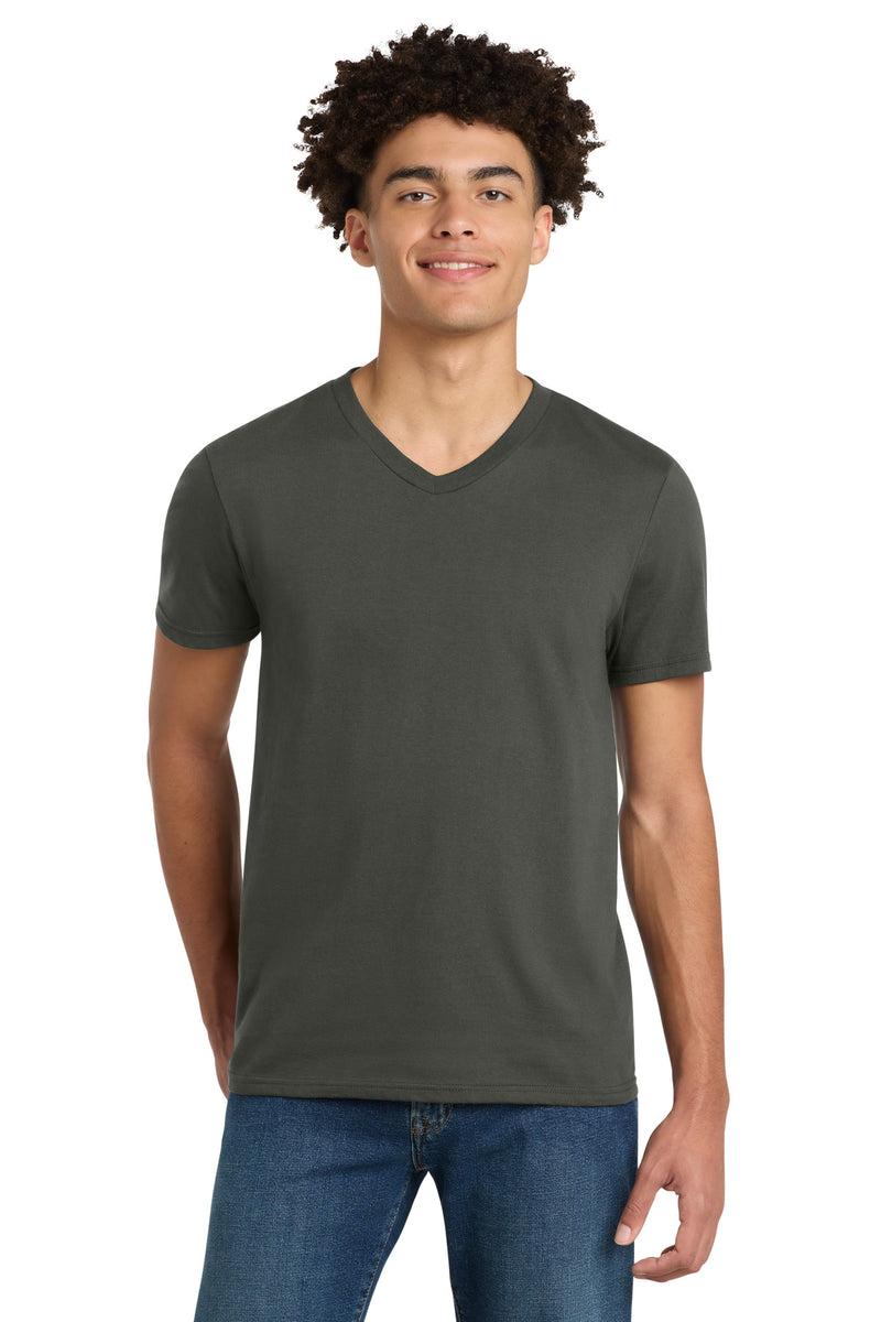 District Very Important Tee V-Neck - Deepest Grey