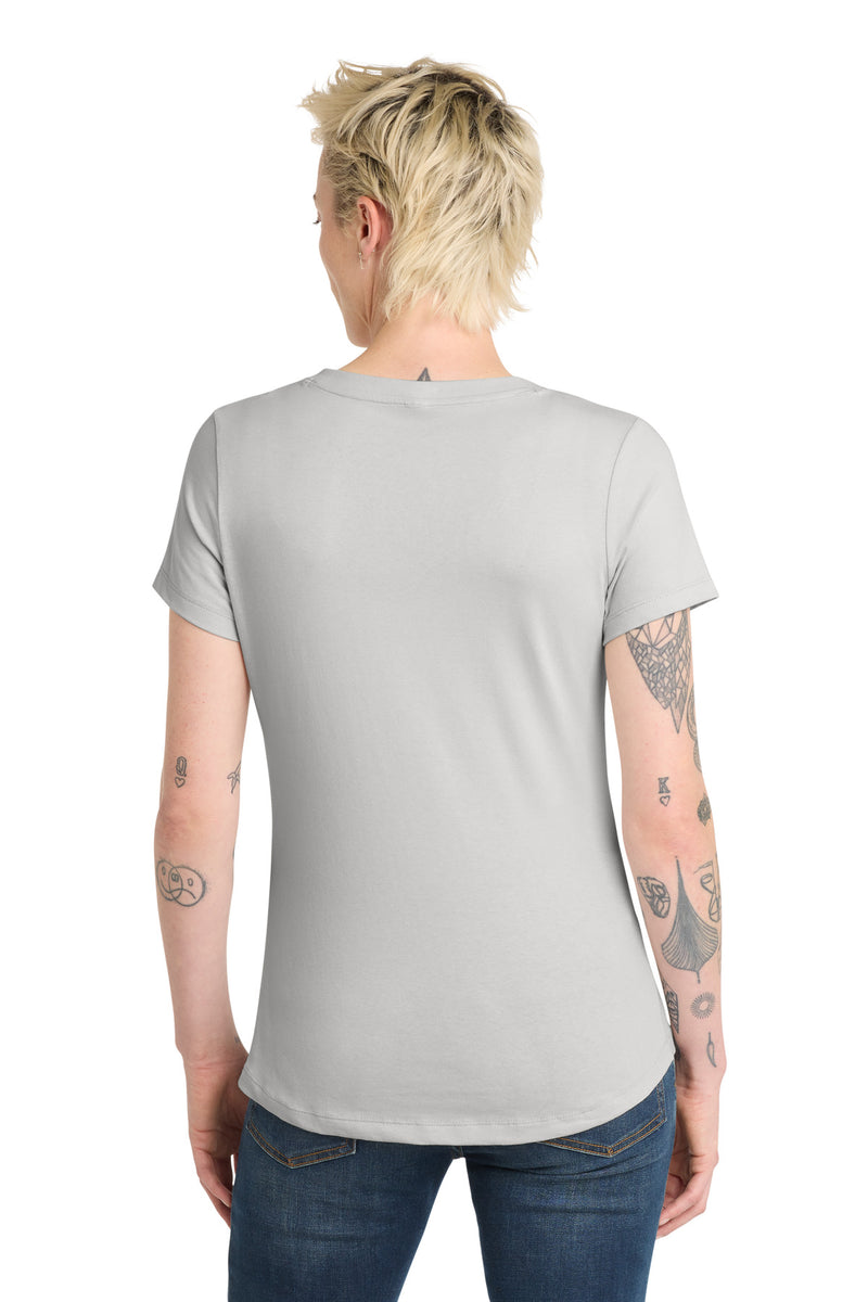 District  Women's Flex Scoop Neck Tee - Silver Mist
