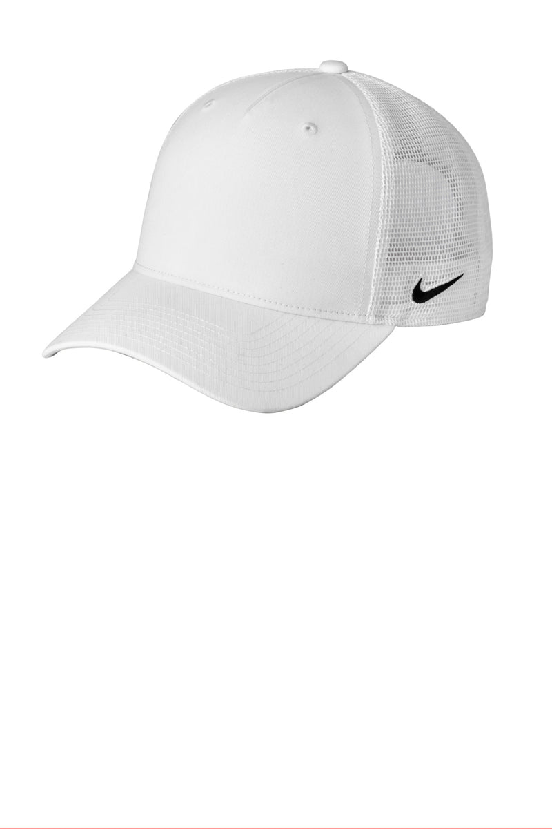Nike Snapback Mesh Trucker Cap - White/ White