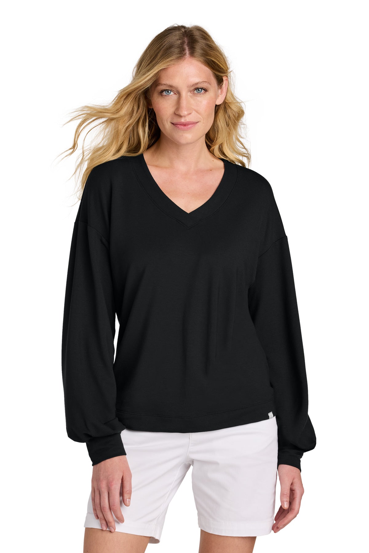 TravisMathew Women's Long Weekend V-Neck - Black